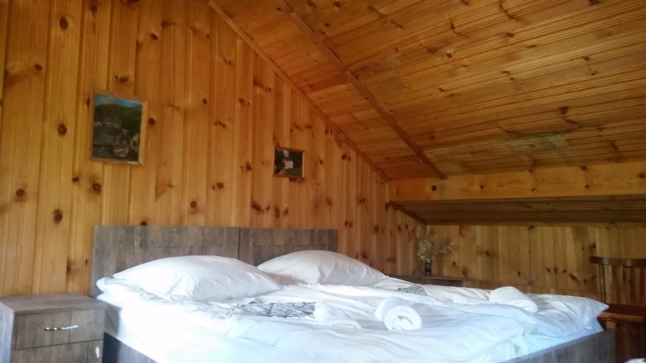 Hotel Lagami House Mestia Habitación foto